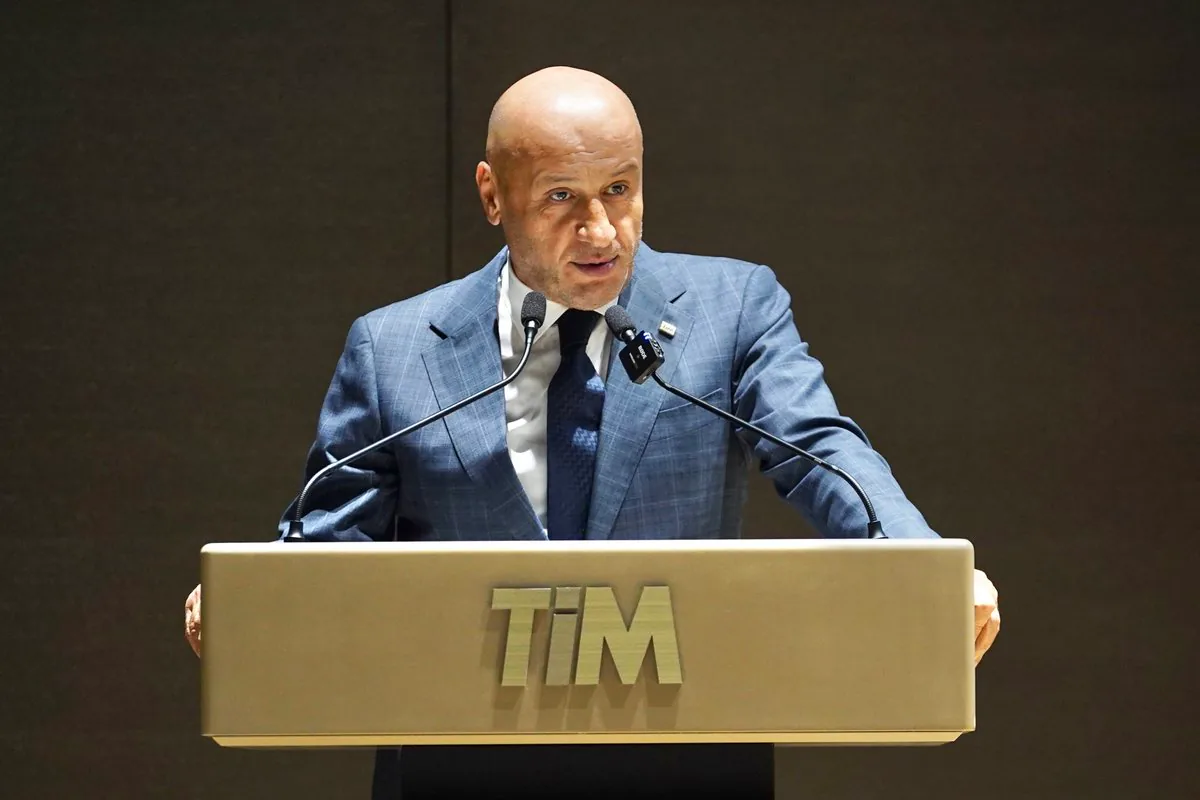 TİM Başkanı Mustafa Gültepe, İhracatçılarla Buluştu TİM Başkanı Mustafa Gültepe, İhracatçılarla Buluştu