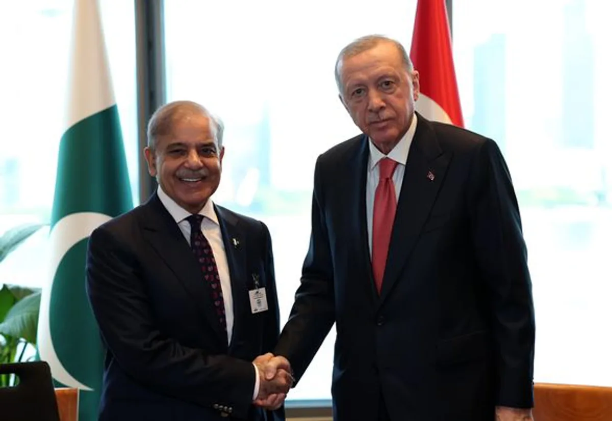 Cumhurbaşkanı Erdoğan, Pakistan Başbakanı Şerif'i Kabul Etti Cumhurbaşkanı Erdoğan, Pakistan Başbakanı Şerif'i Kabul Etti