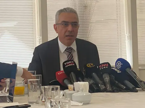 Mehmet Uçum: Seçimler 2028'in ilkbaharında, yeni anayasa mutlaka referanduma gidecek