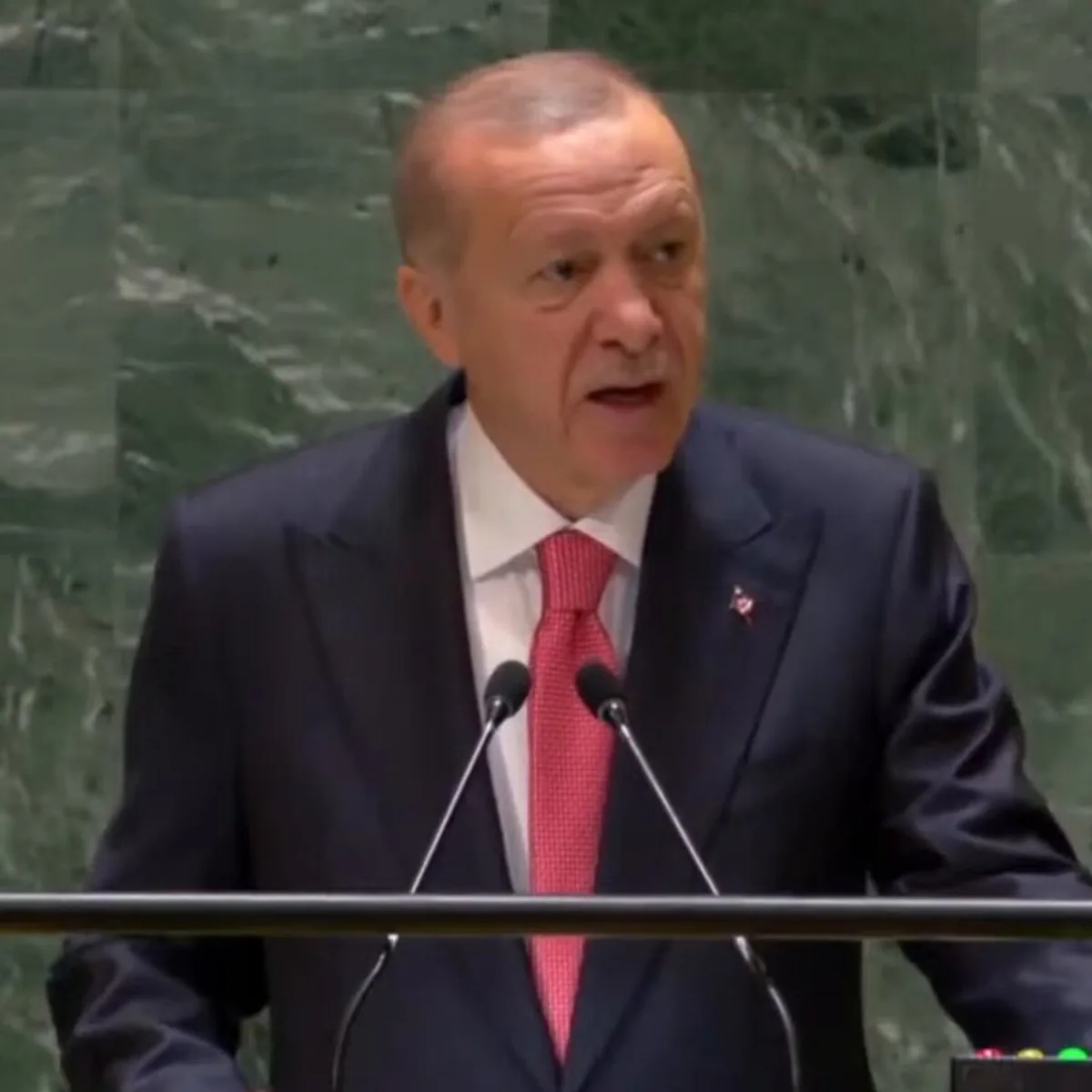 Cumhurbaşkanı Erdoğan, BM Genel Kurulu'nda İnsan Hakları İhlallerine Dikkat Çekti Cumhurbaşkanı Erdoğan, BM Genel Kurulu'nda İnsan Hakları İhlallerine Dikkat Çekti