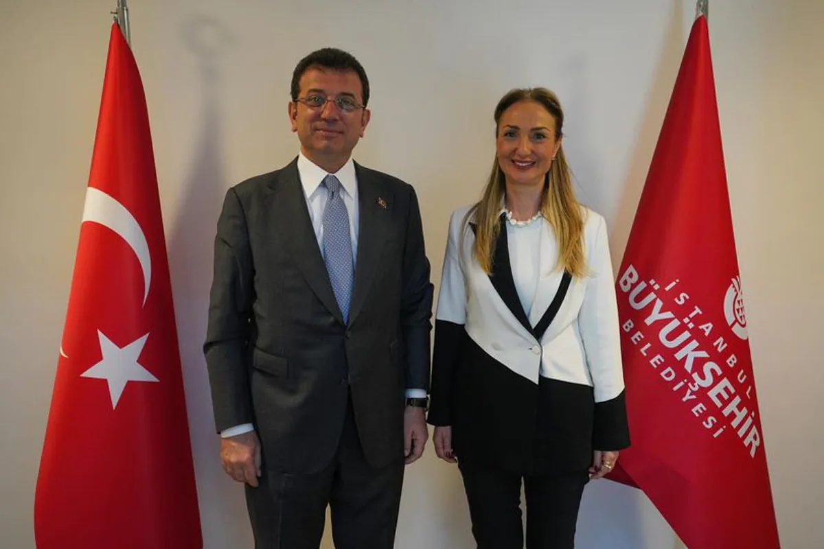 İstanbul İBB Başkanı Ekrem İmamoğlu’na Destek İstanbul İBB Başkanı Ekrem İmamoğlu’na Destek