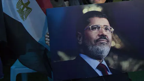 Arap Baharı'nın Trajik Sonu: Muhammed Mursi'nin Siyasi Mirası ve Vefatı