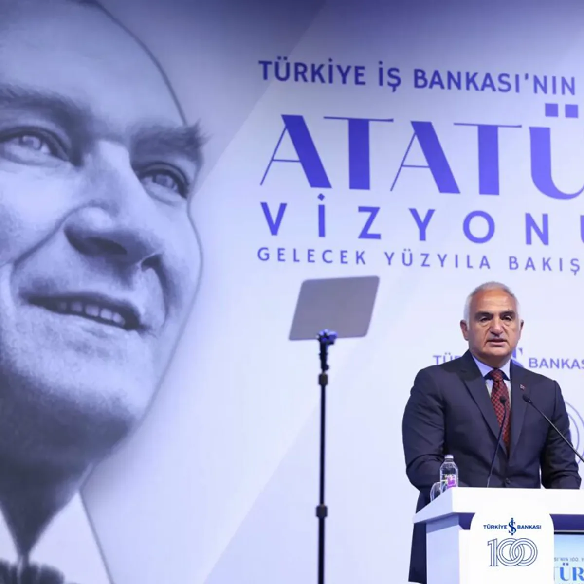 Cumhuriyetin Kurucusu Anıldı Cumhuriyetin Kurucusu Anıldı