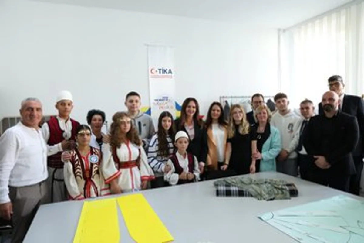 TİKA, Kosova'da İşitme ve Konuşma Engelli Çocuklar İçin Dikiş Atölyesi Kurdu TİKA, Kosova'da İşitme ve Konuşma Engelli Çocuklar İçin Dikiş Atölyesi Kurdu