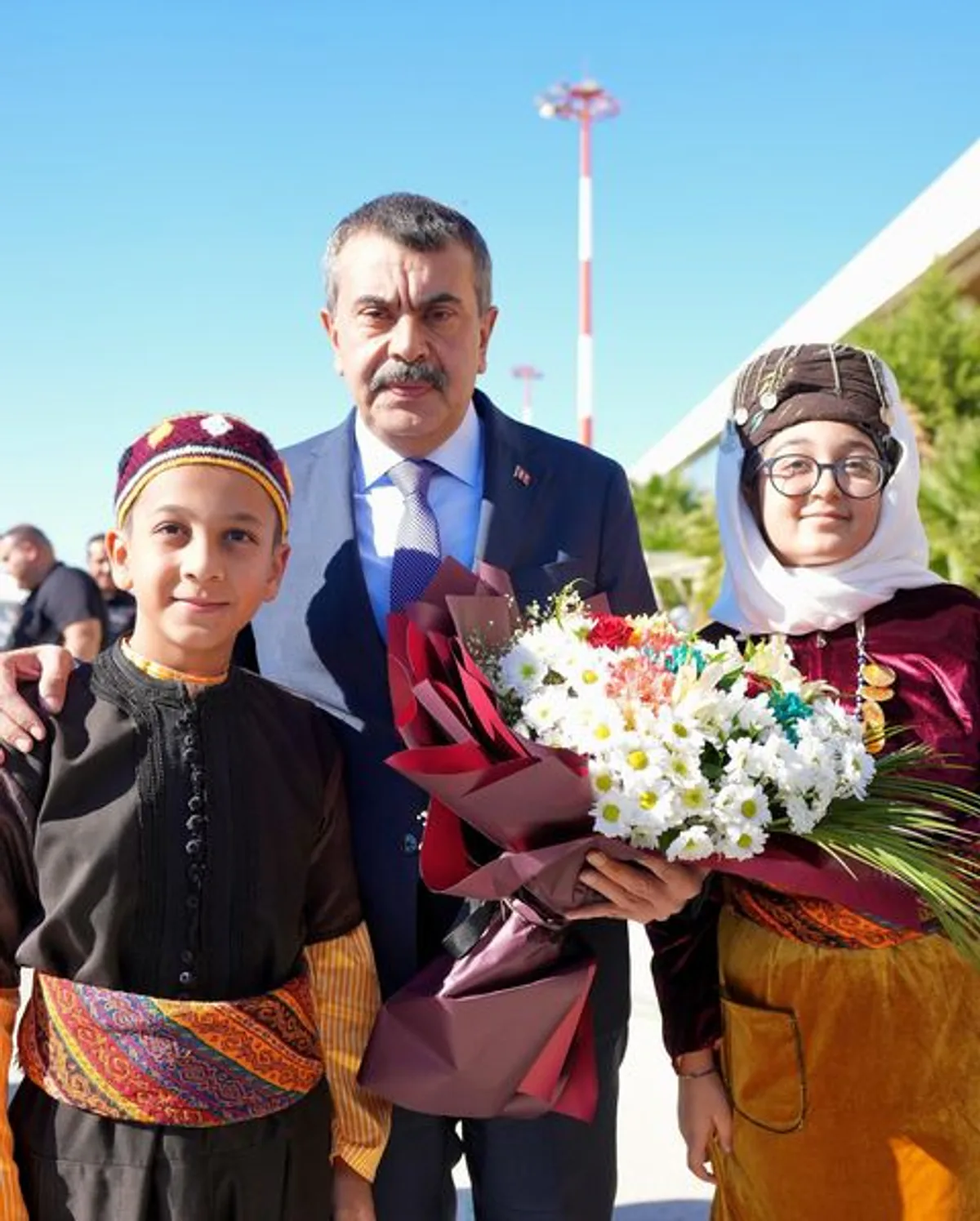Eğitim Faaliyetleri için Valilik Ziyareti Eğitim Faaliyetleri için Valilik Ziyareti