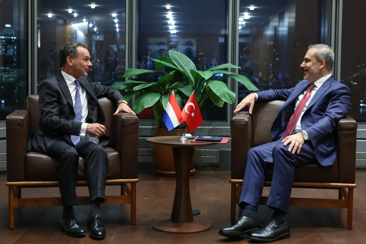 <Hollanda Dışişleri Bakanı ile Görüşme> <Hollanda Dışişleri Bakanı ile Görüşme>