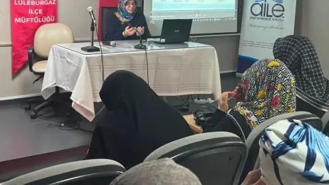 Lüleburgaz'da Mevlid-i Nebi Kutlamaları: Hanımlar İçin Özel Program Düzenlendi