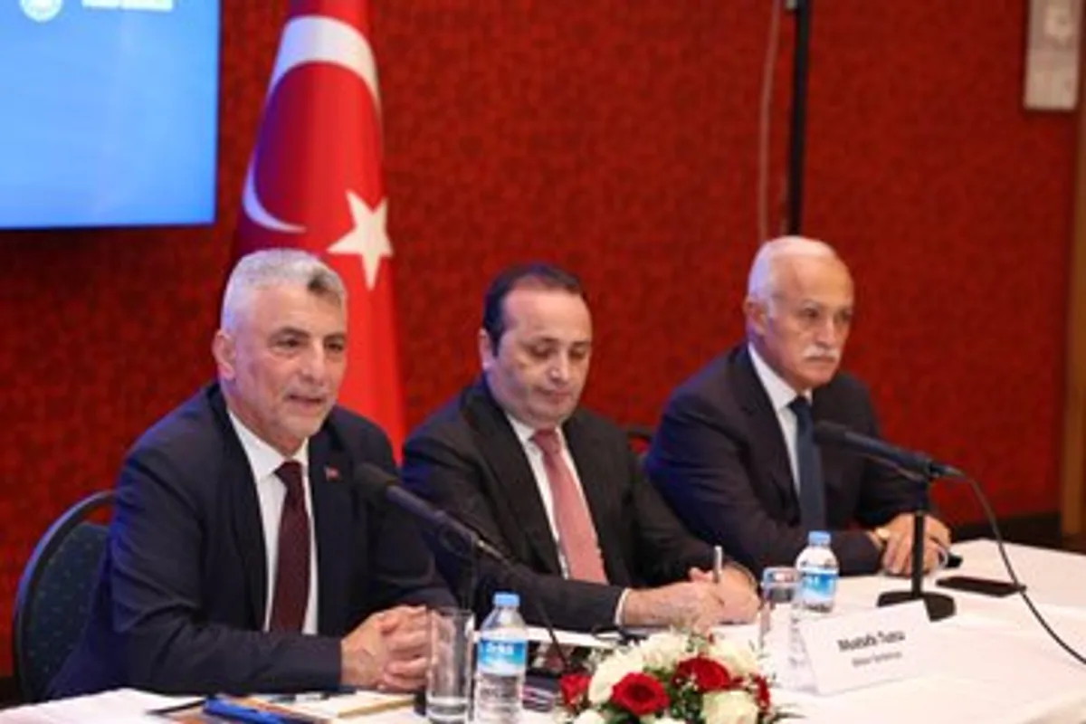 Almanya'da Ticari Diplomasi İçin İstişare Toplantısı Gerçekleştirildi Almanya'da Ticari Diplomasi İçin İstişare Toplantısı Gerçekleştirildi