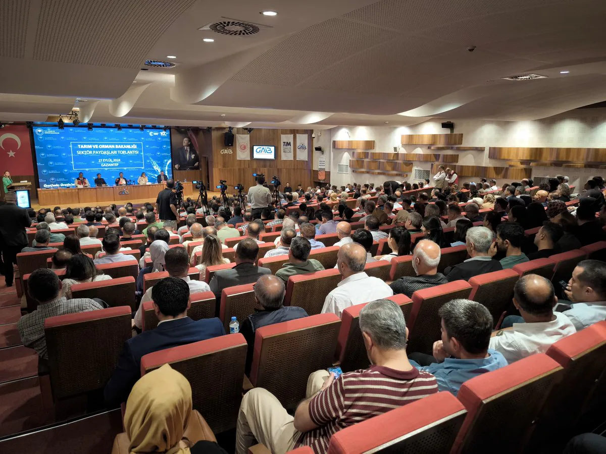 Tarım ve Orman Bakanlığı Sektör Paydaşları Toplantısı Gerçekleştirildi Tarım ve Orman Bakanlığı Sektör Paydaşları Toplantısı Gerçekleştirildi