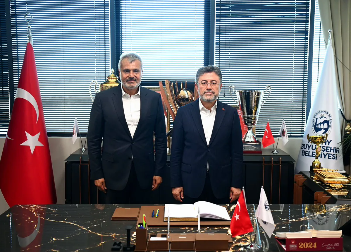 Hatay'ın Yeniden İnşası İçin Çalışmalar Devam Ediyor Hatay'ın Yeniden İnşası İçin Çalışmalar Devam Ediyor