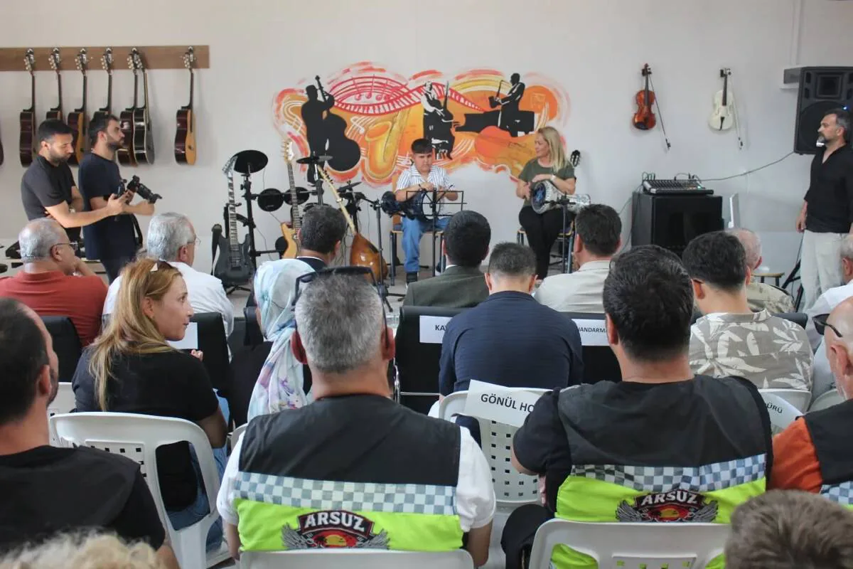 Arsuz'da Çocuklar İçin Sanat Köprüsü: He-Ce Müzik Evi Açıldı Arsuz'da Çocuklar İçin Sanat Köprüsü: He-Ce Müzik Evi Açıldı