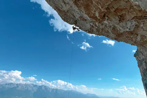 Fransız alpinistler Chartreuse'nin üç efsanevi rotasını 9 günde tırmandı