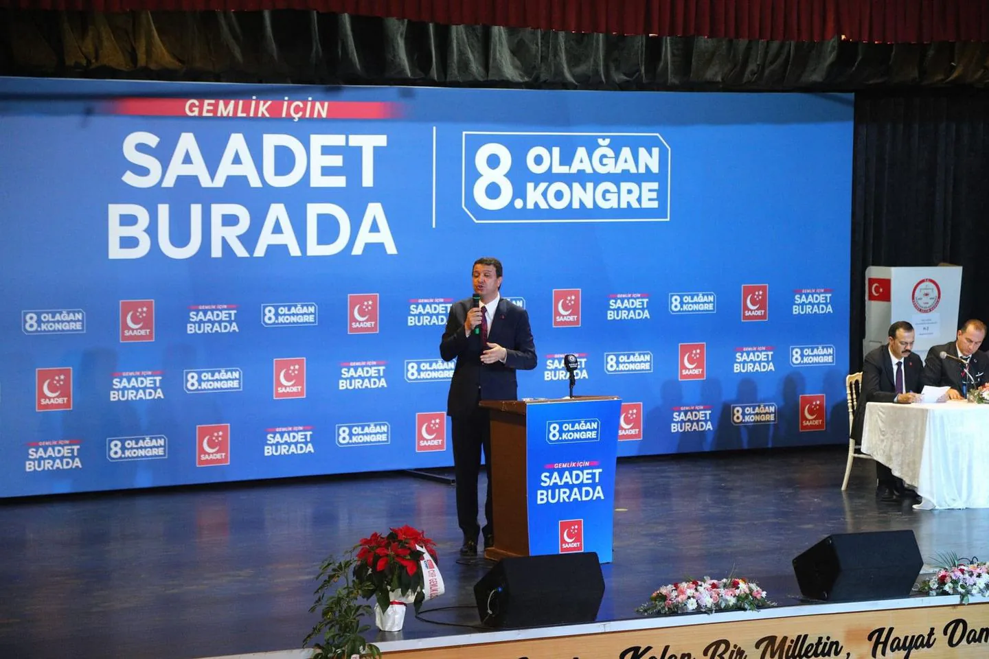 Genel Başkan Vekili ve Milletvekilleri Gemlik'te Kongreye Katıldı Genel Başkan Vekili ve Milletvekilleri Gemlik'te Kongreye Katıldı