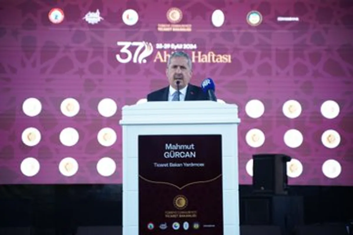 Ahilik Haftası Kırşehir'de Kutlandı Ahilik Haftası Kırşehir'de Kutlandı
