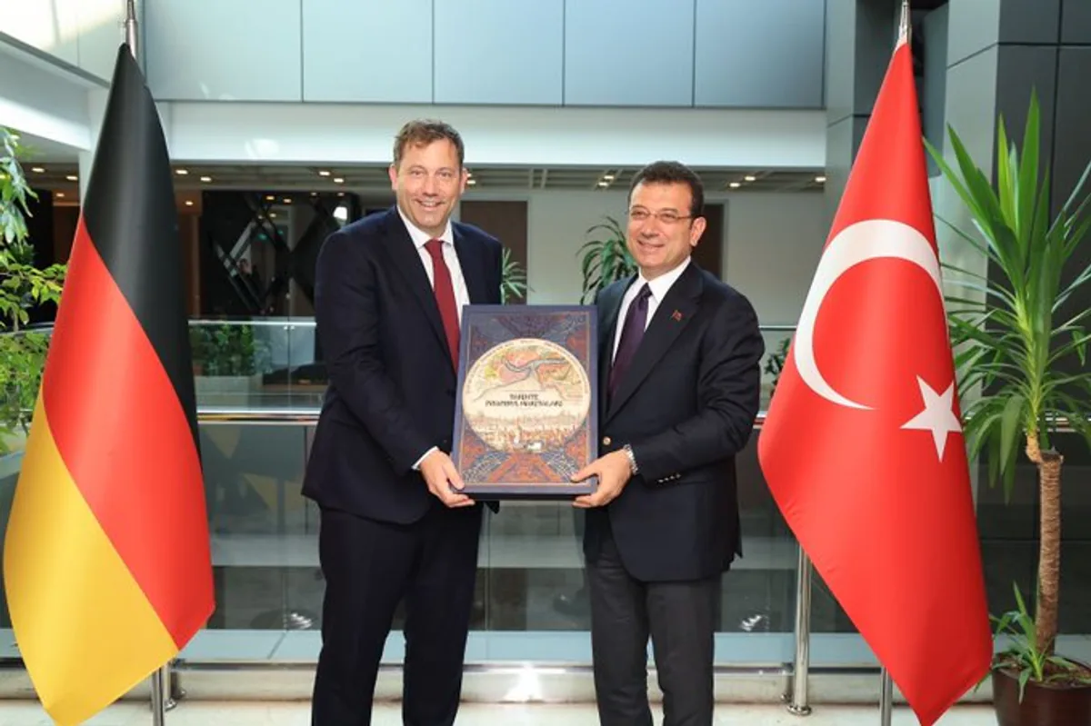 İstanbul Büyükşehir Belediye Başkanı Ekrem İmamoğlu, Almanya'nın SPD Genel Başkanı Lars Klingbeil İle Görüştü İstanbul Büyükşehir Belediye Başkanı Ekrem İmamoğlu, Almanya'nın SPD Genel Başkanı Lars Klingbeil İle Görüştü