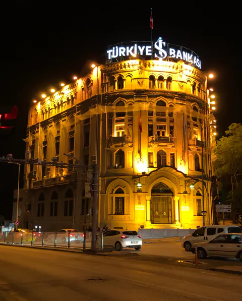 İş Bankası'nın Bartın'daki Şubeleri Kapatma Kararı Tepki Çekti