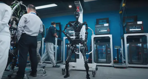 Çin'de Bir İlk: Robotlar İçin Kurulan Özel Okul Kapılarını Açtı