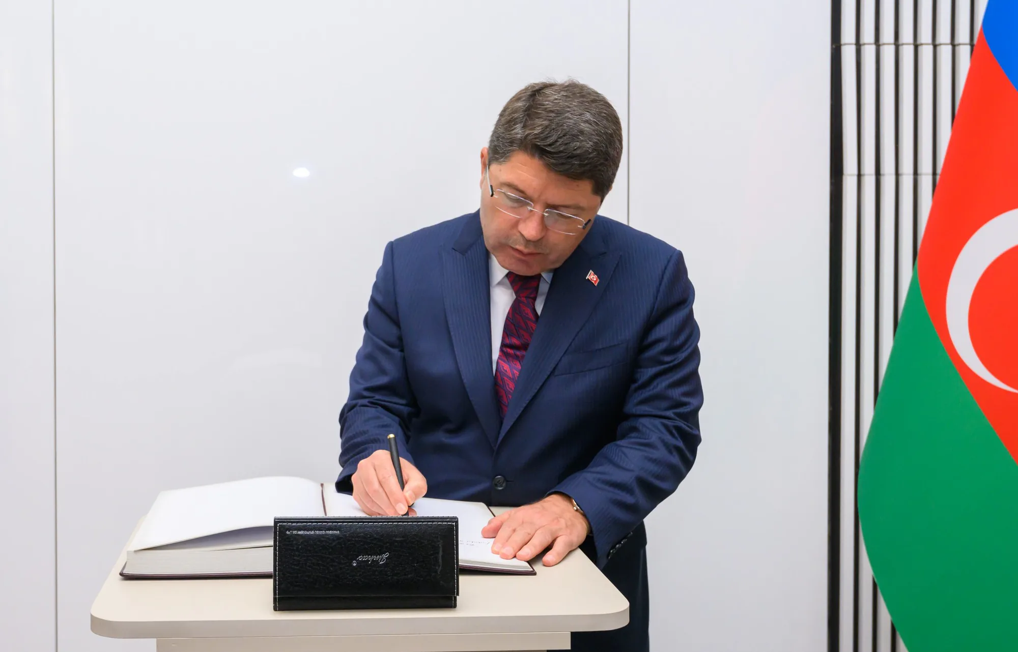 Adalet Bakanı Yılmaz Tunç, Azerbaycan'da Resmi Temaslarda Bulundu Adalet Bakanı Yılmaz Tunç, Azerbaycan'da Resmi Temaslarda Bulundu