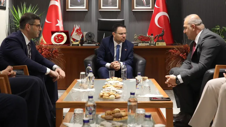 Adalet Bakanı Gürlek Adana'da MHP İl Başkanlığı'nı ziyaret etti: "Birlik ve beraberlik vazgeçilmez" görseli