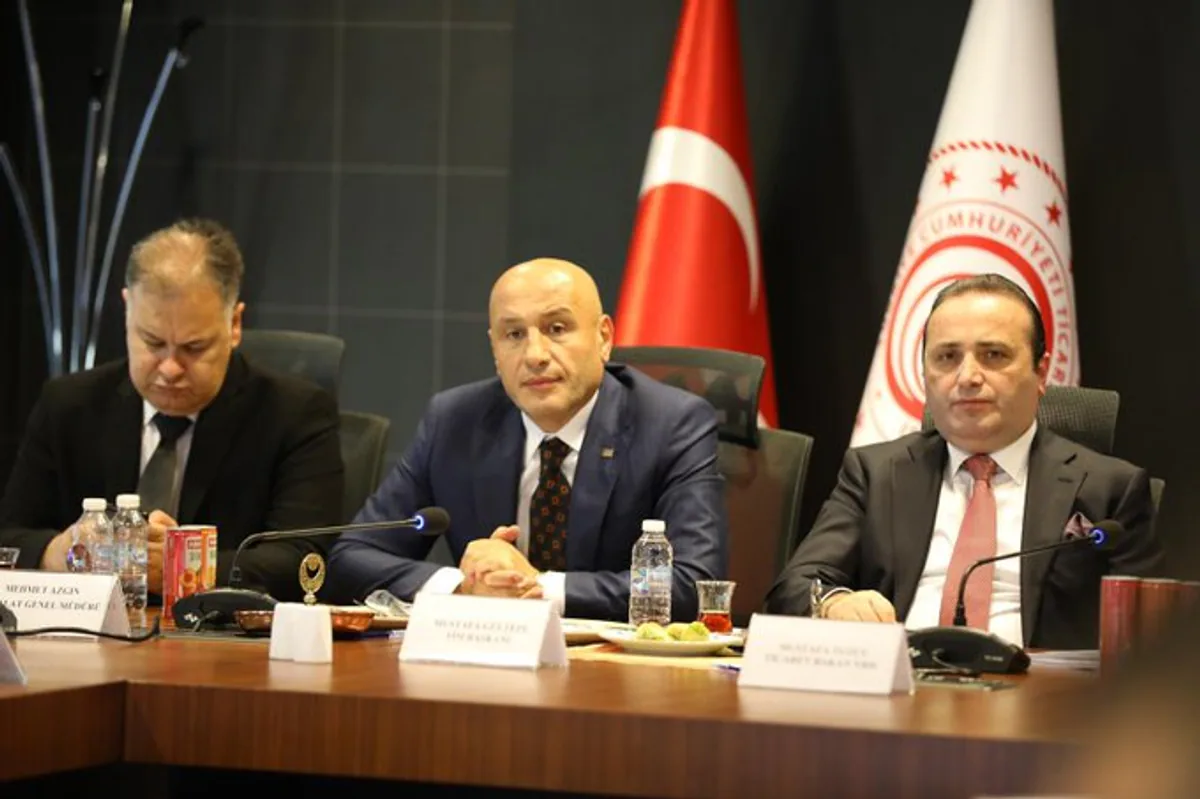TİM Başkanı Mustafa Gültepe, Gaziantep'te Önemli Bir Toplantıya Katıldı TİM Başkanı Mustafa Gültepe, Gaziantep'te Önemli Bir Toplantıya Katıldı