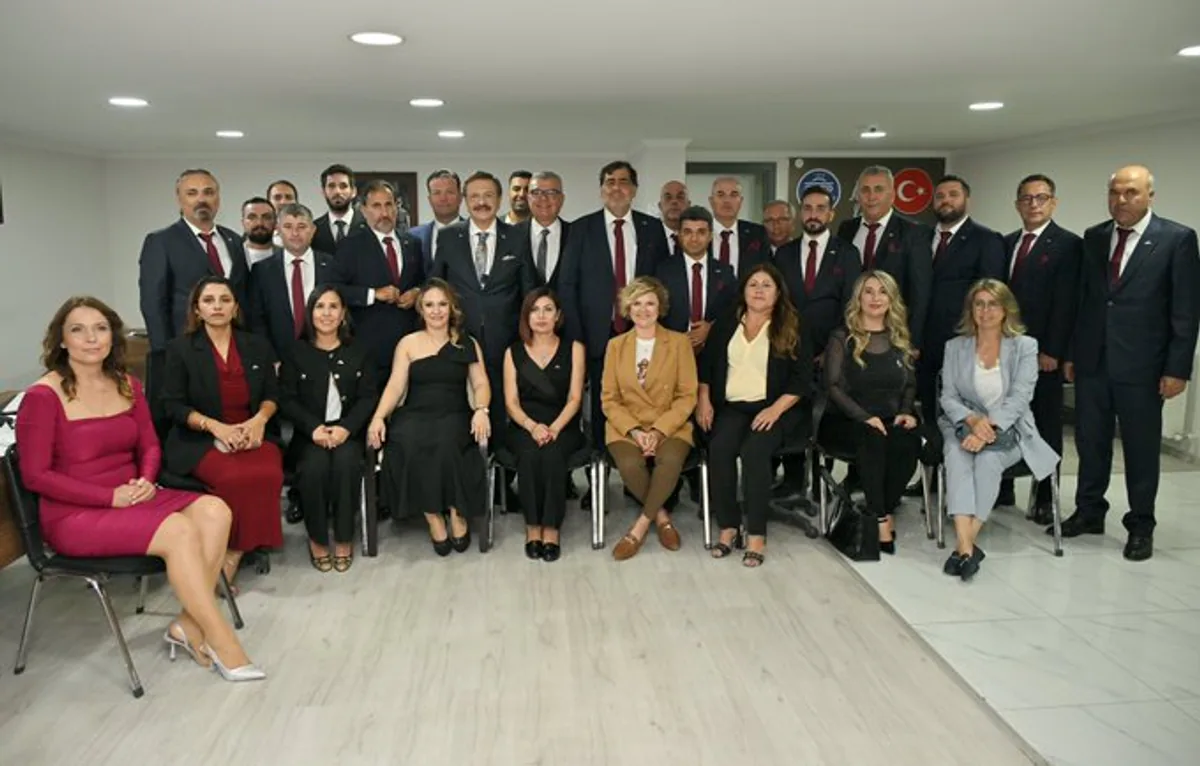 Söke Ticaret Odası'ndan Milli Eğitim Bakanlığı İş Birliğiyle "154 İlçemize 154 Okul" Projesi Söke Ticaret Odası'ndan Milli Eğitim Bakanlığı İş Birliğiyle "154 İlçemize 154 Okul" Projesi