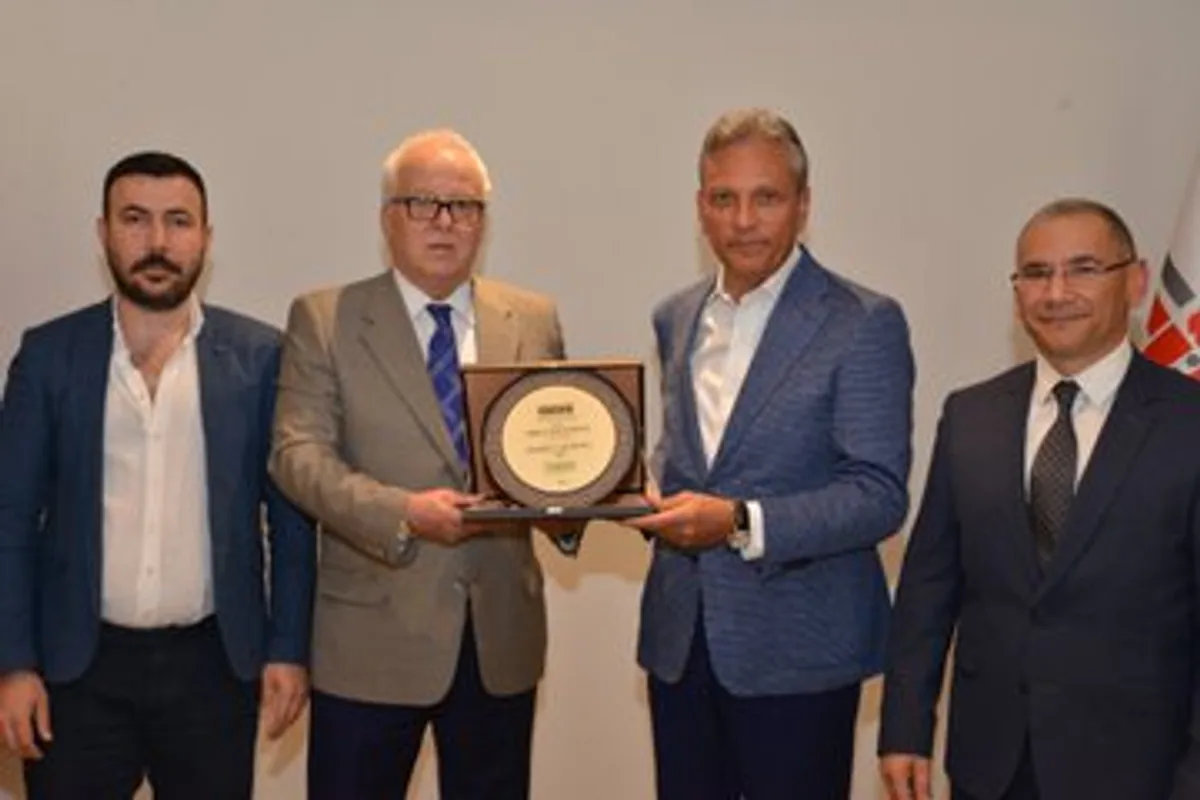TUİDER Heyeti TÜRSAB'ı Ziyaret Etti TUİDER Heyeti TÜRSAB'ı Ziyaret Etti