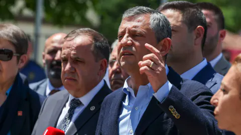 Bekir Bozdağ'ın 15 Temmuz İddiası ve Ortaya Çıkan Çelişkiler