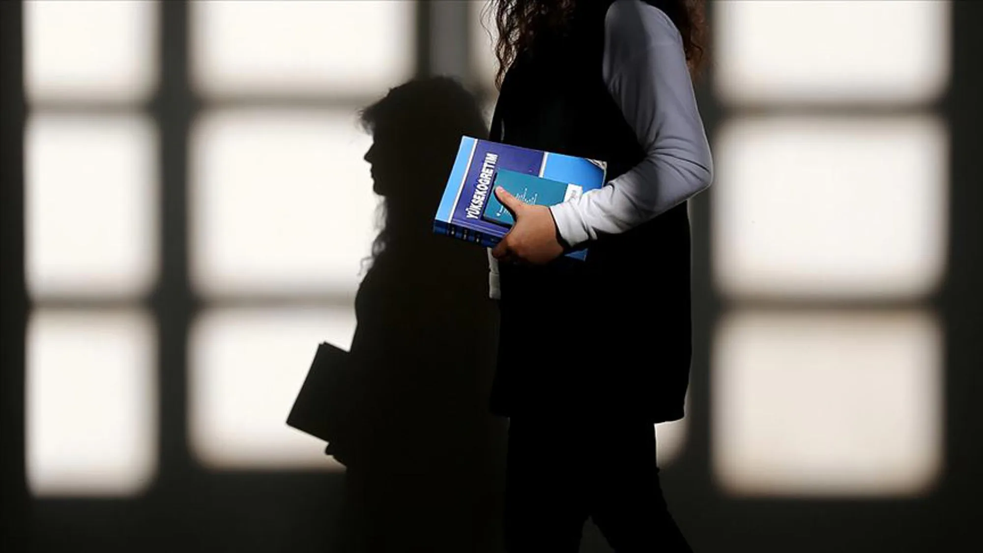 Üniversite Öğrenci Affı Meclis'e Sunuldu: Kimler Yararlanabilecek? Üniversite Öğrenci Affı Meclis'e Sunuldu: Kimler Yararlanabilecek?