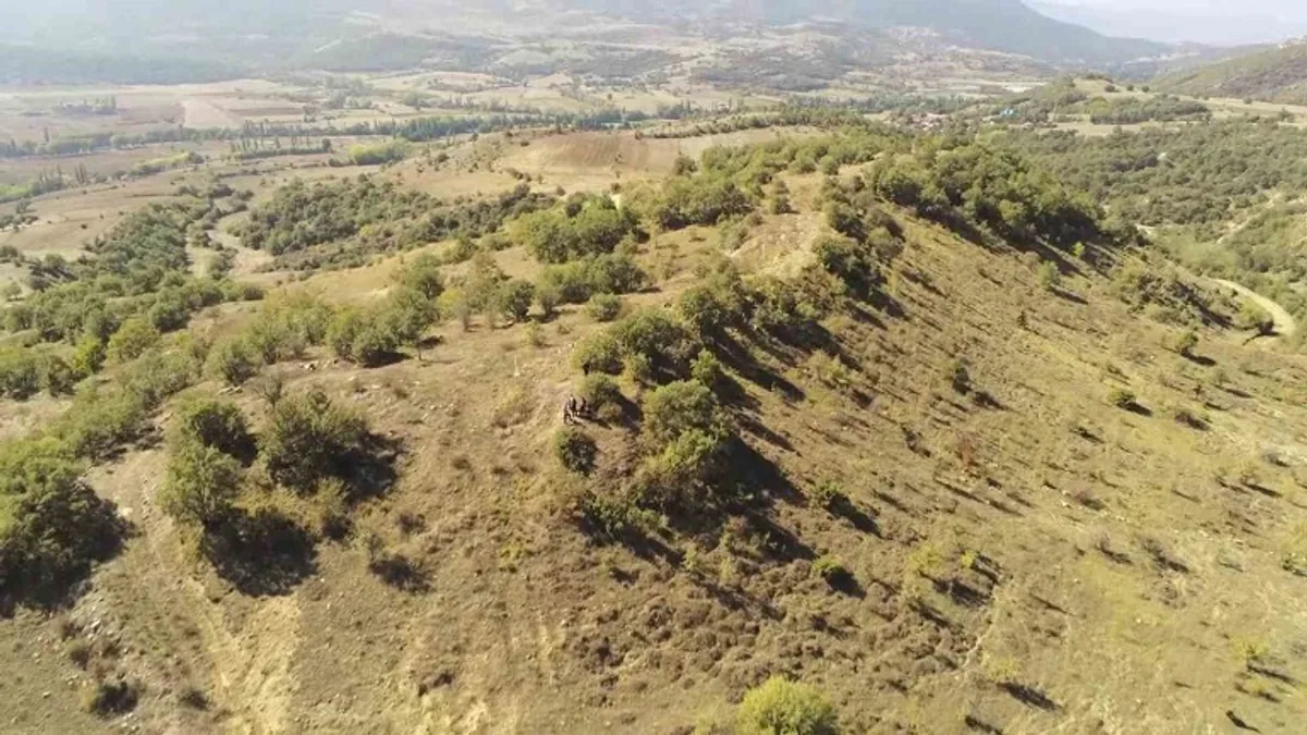 Anadolu Selçuklu Sultanı I. Kılıçarslan’ın Haçlıları Mağlup Ettiği Savaş Alanı Araştırılıyor Anadolu Selçuklu Sultanı I. Kılıçarslan’ın Haçlıları Mağlup Ettiği Savaş Alanı Araştırılıyor