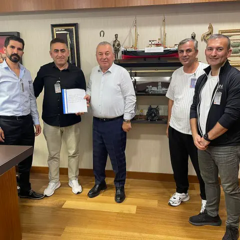 Tuzla ve Maltepe TOKİ Konutları Hak Sahiplerinin Mağduriyeti TBMM'de Gündeme Geldi Tuzla ve Maltepe TOKİ Konutları Hak Sahiplerinin Mağduriyeti TBMM'de Gündeme Geldi