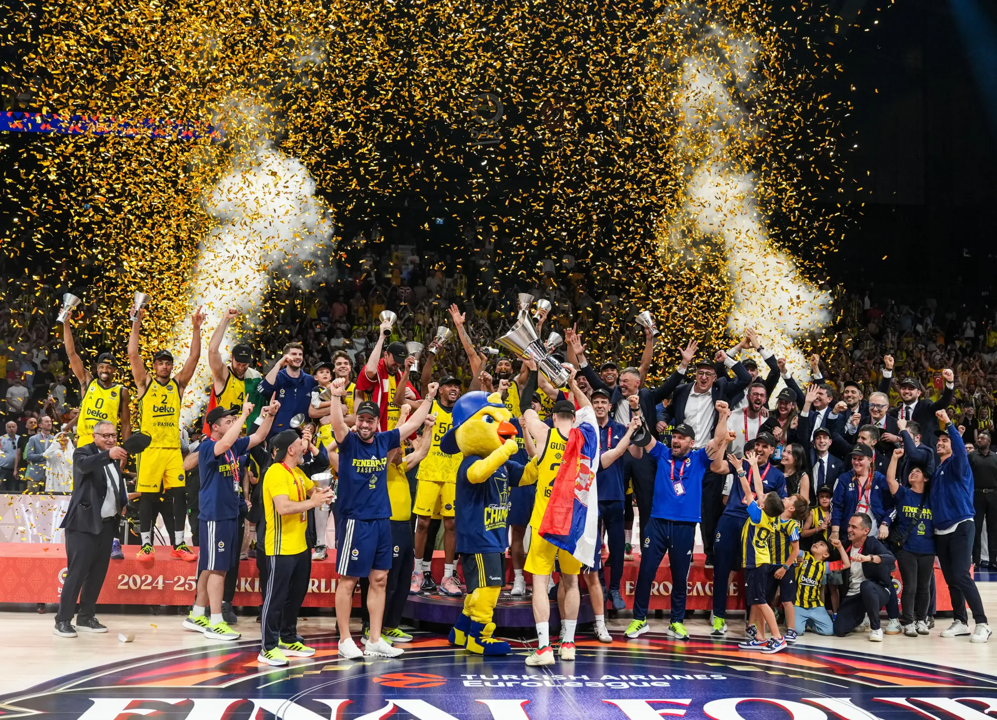 Barcelona Transferde Aksiyon Başladı: EuroLeague Şampiyonu Pivot ve Yamal Gelişmeleri Barcelona Transferde Aksiyon Başladı: EuroLeague Şampiyonu Pivot ve Yamal Gelişmeleri