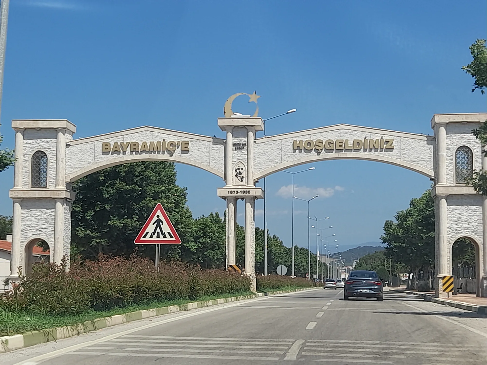 Bayramiç'te Yeni Yaşam Alanı Hizmete Girdi: Parkın İsmini Çocuklar Seçecek Bayramiç'te Yeni Yaşam Alanı Hizmete Girdi: Parkın İsmini Çocuklar Seçecek