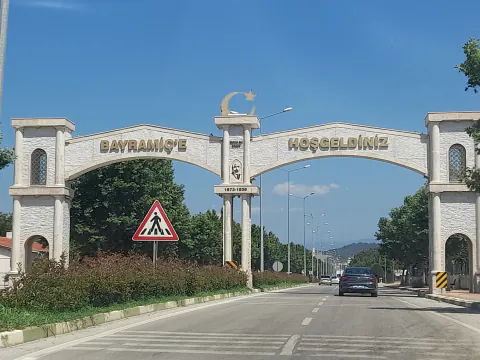 Bayramiç'te Yeni Yaşam Alanı Hizmete Girdi: Parkın İsmini Çocuklar Seçecek