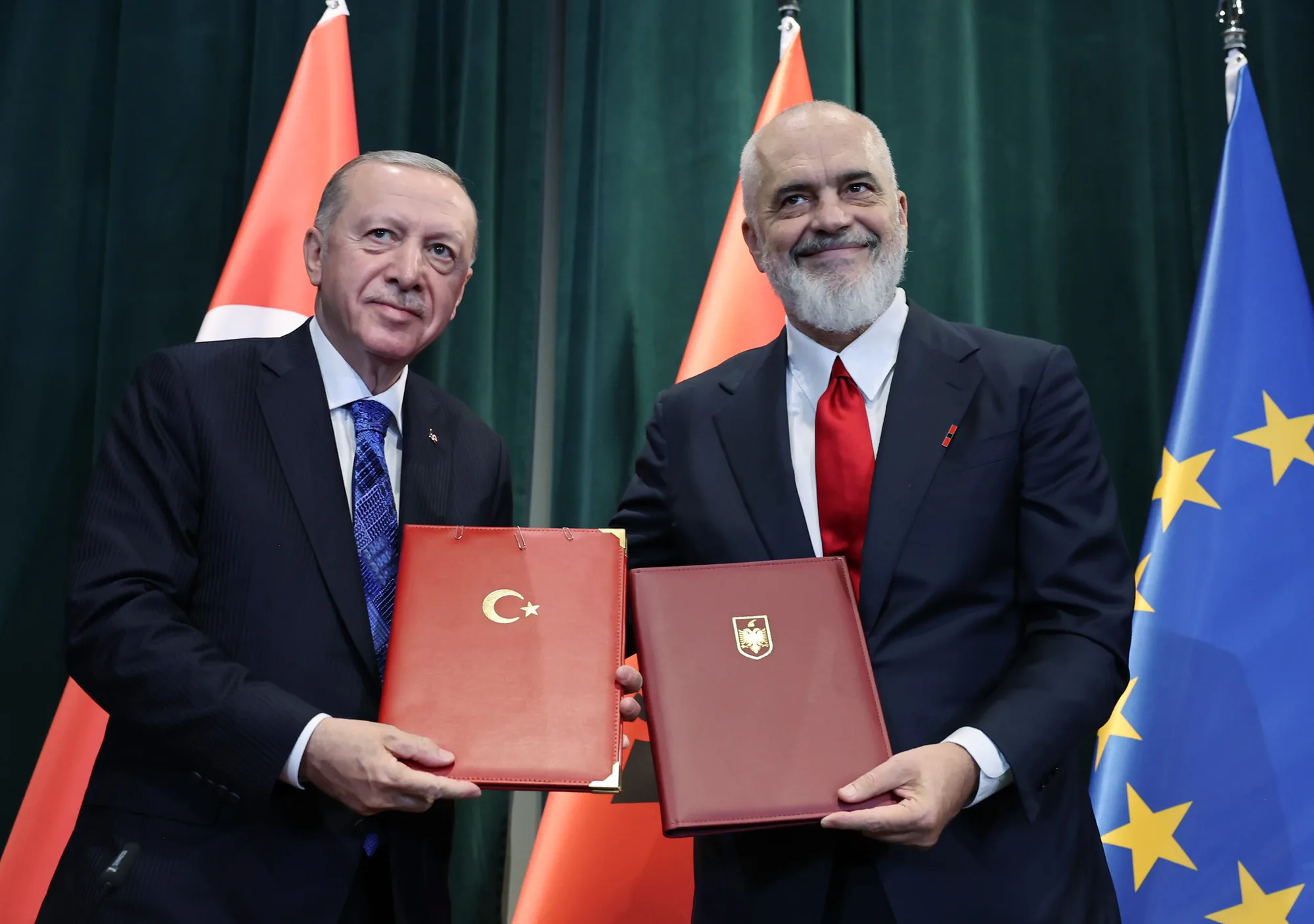 Cumhurbaşkanı Erdoğan ve Arnavutluk Başbakanı Rama Ortak Basın Toplantısı Düzenledi Cumhurbaşkanı Erdoğan ve Arnavutluk Başbakanı Rama Ortak Basın Toplantısı Düzenledi