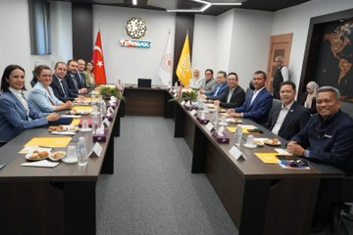 Malezya Bilim, Teknoloji ve İnovasyon Bakanı Türkiye'yi Ziyaret Etti Malezya Bilim, Teknoloji ve İnovasyon Bakanı Türkiye'yi Ziyaret Etti