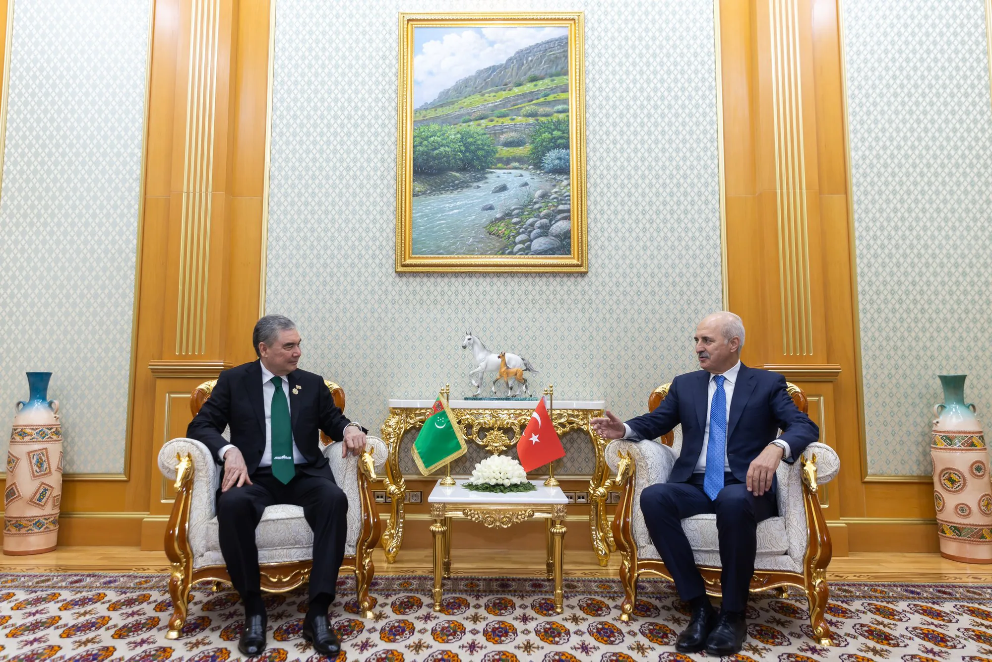 TBMM Başkanı Numan Kurtulmuş Türkmenistan'da TBMM Başkanı Numan Kurtulmuş Türkmenistan'da