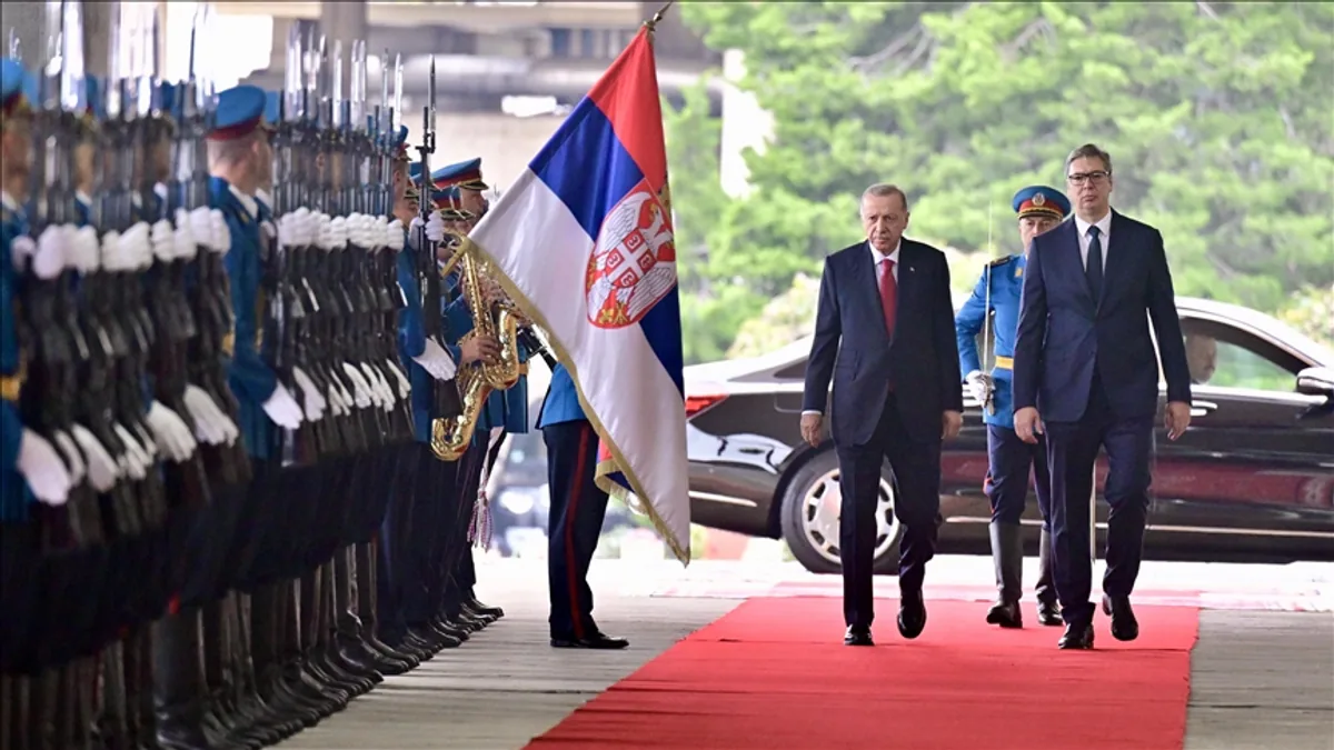 Cumhurbaşkanı Erdoğan Belgrad'da Resmi Törenle Karşılandı Cumhurbaşkanı Erdoğan Belgrad'da Resmi Törenle Karşılandı