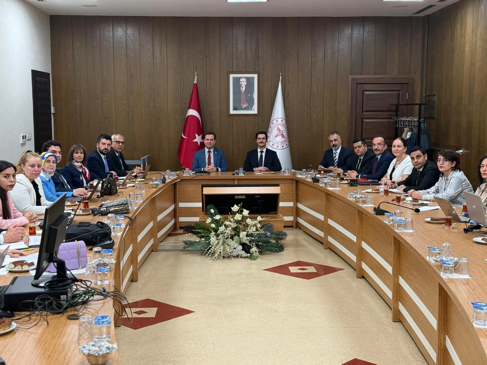 Halk Sağlığı ve Genel Müdürlüğü İşbirliği Toplantısı Yapıldı Halk Sağlığı ve Genel Müdürlüğü İşbirliği Toplantısı Yapıldı