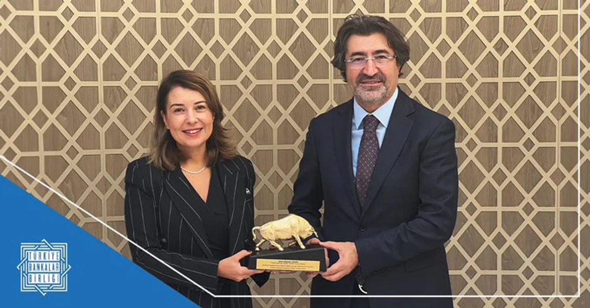Türkiye Sermaye Piyasaları Birliği Yönetim Kurulu Başkanı Pamir Karagöz, Türkiye Bankalar Birliği Yönetim Kurulu Başkanı Alpaslan Çakar'ı Ziyaret Etti Türkiye Sermaye Piyasaları Birliği Yönetim Kurulu Başkanı Pamir Karagöz, Türkiye Bankalar Birliği Yönetim Kurulu Başkanı Alpaslan Çakar'ı Ziyaret Etti