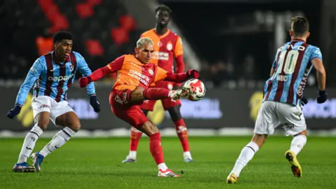 TFF MHK 6. hafta hakemlerini açıkladı: Trabzonspor-Galatasaray ataması belli oldu