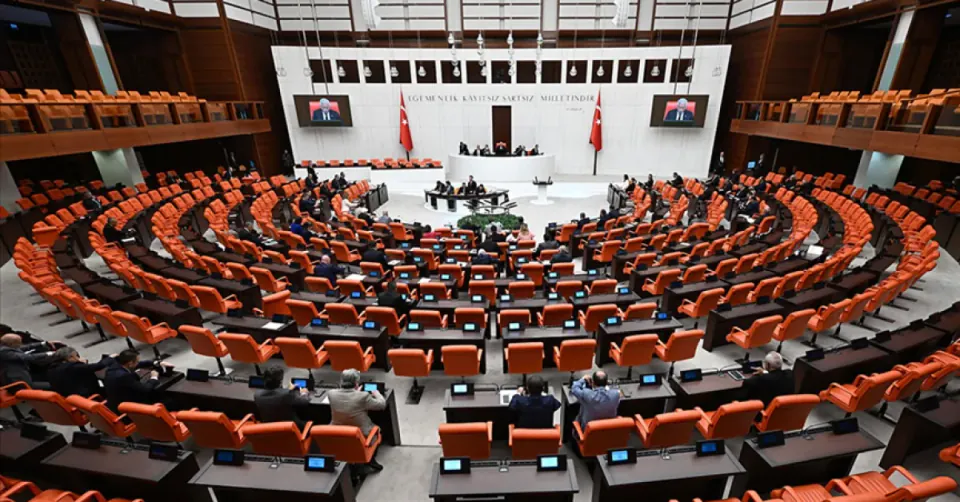 TBMM 2026 Yaz Tatili Takvimi: Meclis Ne Zaman Kapanacak? görseli