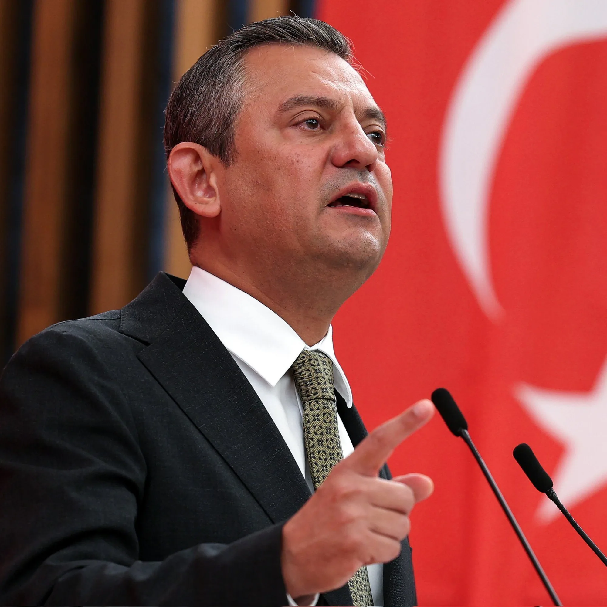 CHP Genel Başkanı Özgür Özel'den Sert Açıklama: "İlk 4 Maddeye El Uzananın Elini Kıracağız!" CHP Genel Başkanı Özgür Özel'den Sert Açıklama: "İlk 4 Maddeye El Uzananın Elini Kıracağız!"