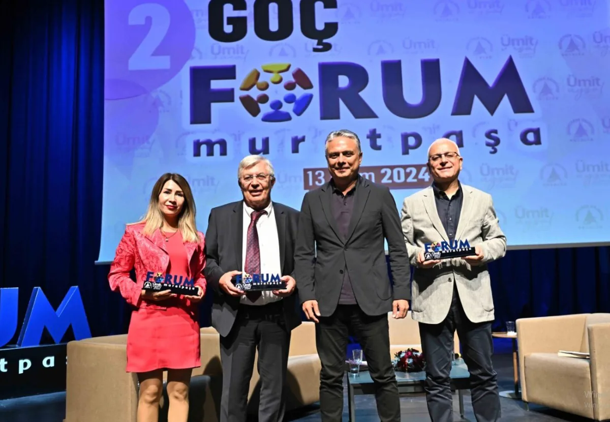 Antalya'da 'Göç' Konusu Ele Alındı Antalya'da 'Göç' Konusu Ele Alındı