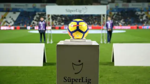 Digitürk'ten Süper Lig'e çıkan şehirlere özel indirimli paket
