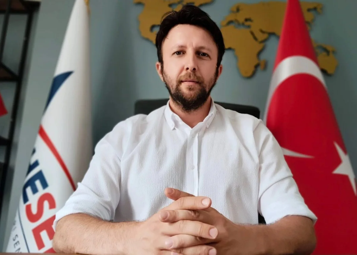 Sağlık Çalışanları Yeni Yönetmeliğe Karşı Miting Hazırlığında Sağlık Çalışanları Yeni Yönetmeliğe Karşı Miting Hazırlığında