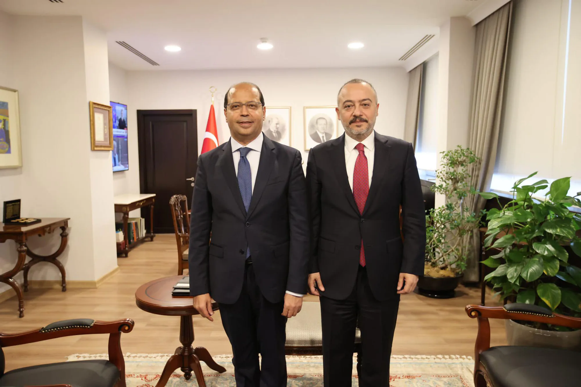 Bakan Yardımcısı Nuh Yılmaz, Mısır Büyükelçisi Amr Elhamamy'i Kabul Etti Bakan Yardımcısı Nuh Yılmaz, Mısır Büyükelçisi Amr Elhamamy'i Kabul Etti