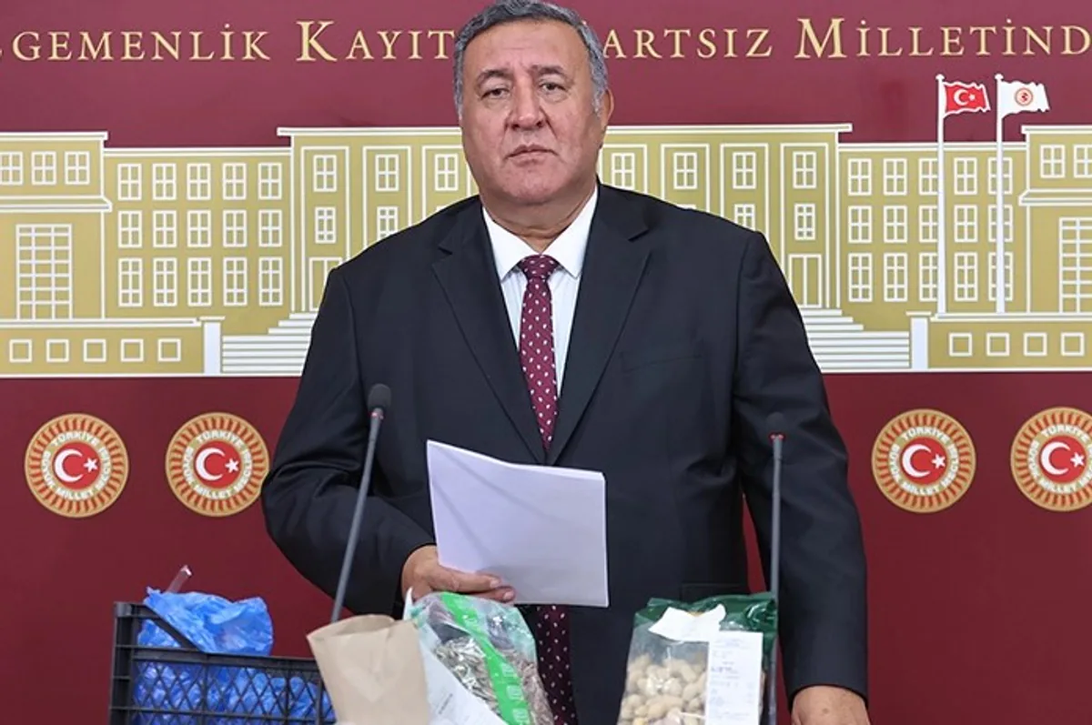 CHP Niğde Milletvekili Ömer Fethi Gürer, Tarım Sektöründeki Sorunları Gündeme Getiriyor CHP Niğde Milletvekili Ömer Fethi Gürer, Tarım Sektöründeki Sorunları Gündeme Getiriyor