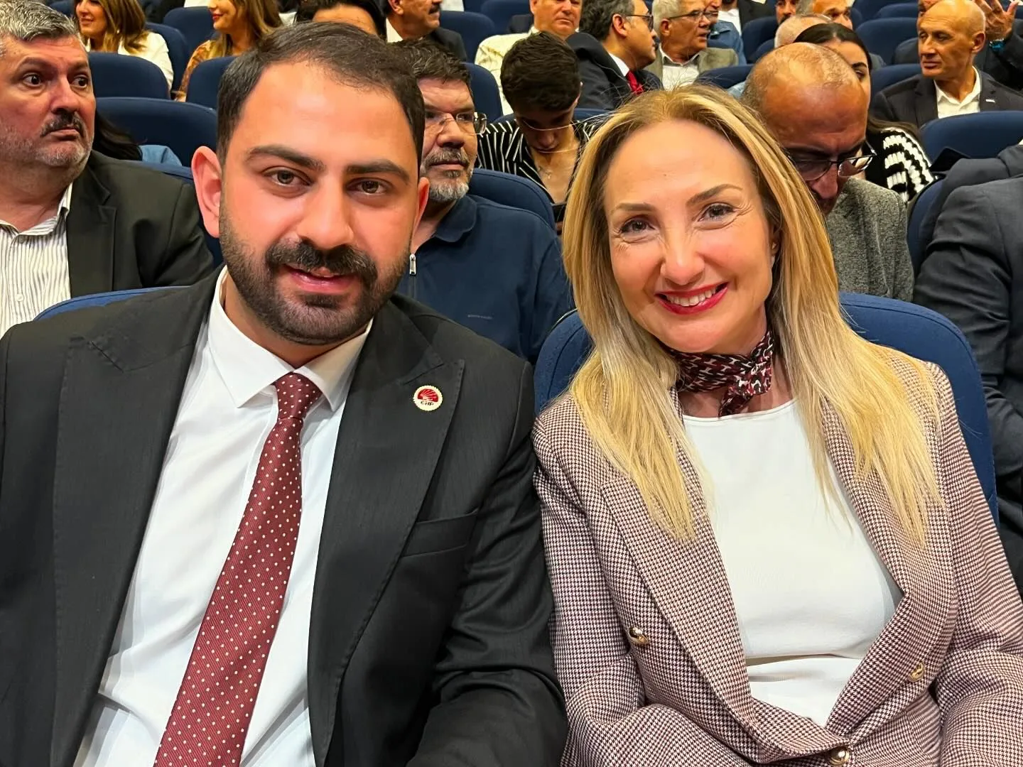 CHP Gençlik Kolları “Yasaklı CHP Gençliği” Belgeselini Gösterdi CHP Gençlik Kolları “Yasaklı CHP Gençliği” Belgeselini Gösterdi