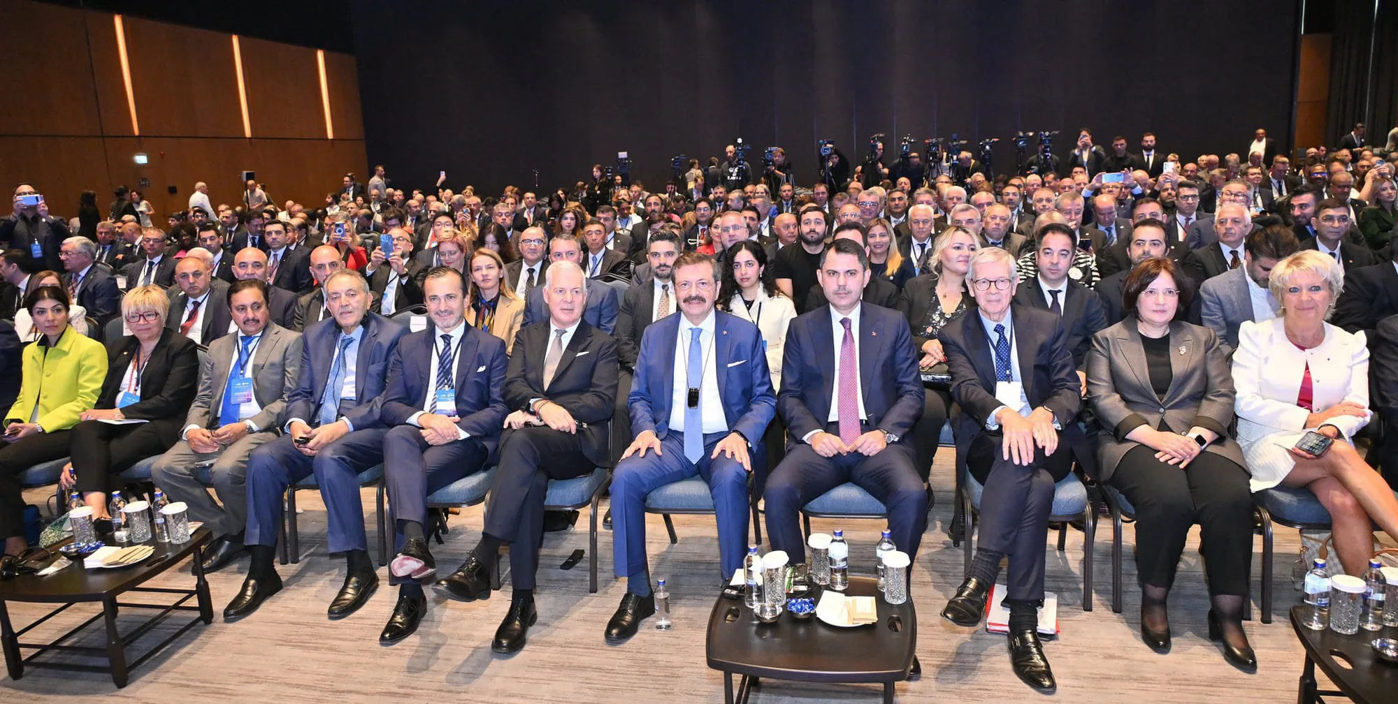 İstanbul'da düzenlenen Dünya Odalar Federasyonu Avrupa ve Asya Zirvesi İstanbul'da düzenlenen Dünya Odalar Federasyonu Avrupa ve Asya Zirvesi