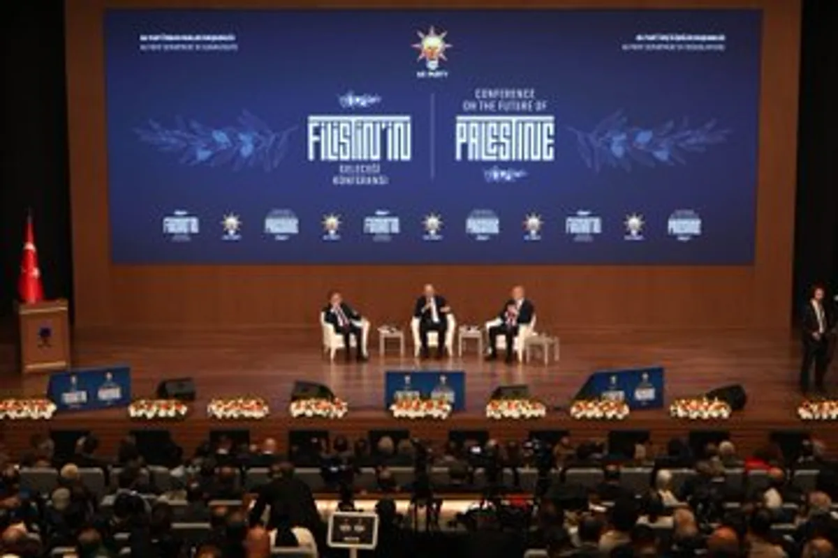 AK Parti Genel Merkezinde "Küresel Diplomasi ve Filistin'in Geleceği" Konferansı AK Parti Genel Merkezinde "Küresel Diplomasi ve Filistin'in Geleceği" Konferansı